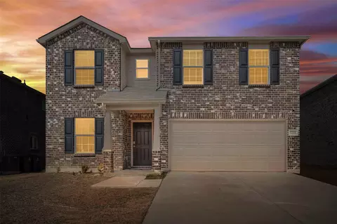 1233 Trace Dr, Aubrey, TX 76227