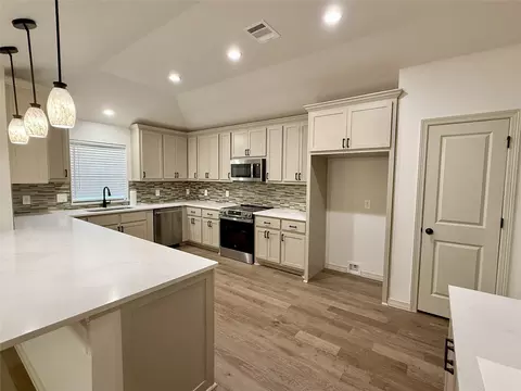 Kitchen - 3601 Scott Dr, Rowlett, TX 75088 photo 1 of 4