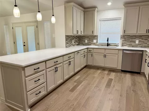 Kitchen - 3601 Scott Dr, Rowlett, TX 75088 photo 2 of 4