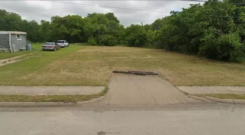 711 E Davis Ave, Alvarado, TX 76009
