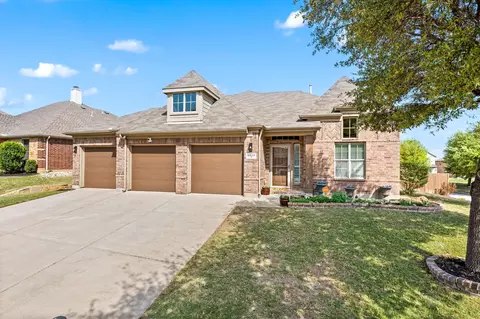 2529 Trailhead Dr, Fort Worth, TX 76177