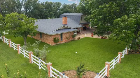 4700 Oak Ridge Dr, Brownwood, TX 76801