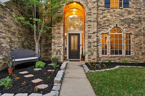 7328 Cross Keys Dr, North Richland Hills, TX 76182