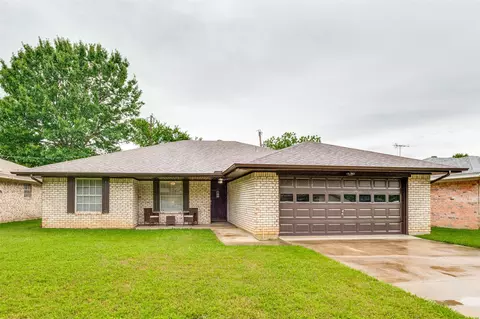 1209 Randy Dr, Irving, TX 75060
