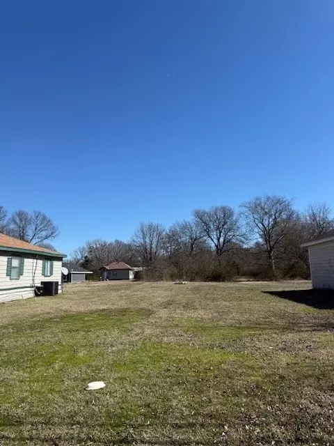 1620 Fitzhugh Ave, Paris, TX 75460