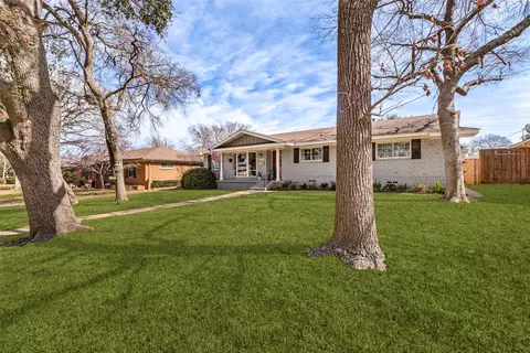 5834 Clendenin Ave, Dallas, TX 75228