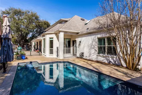 3720 Briarhaven Rd, Fort Worth, TX 76109