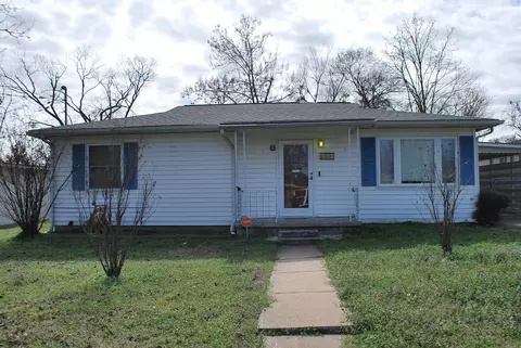 2604 W Johnson St, Denison, TX 75020
