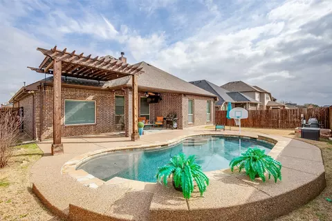 5325 Rye Dr, Fort Worth, TX 76179