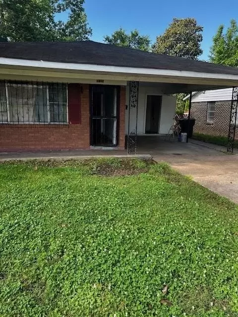 1827 Hickory St, Shreveport, LA 71108