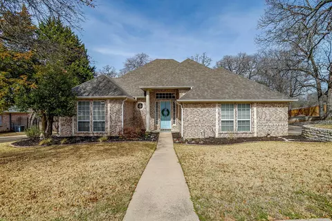 1929 Clear Creek Dr, Weatherford, TX 76087