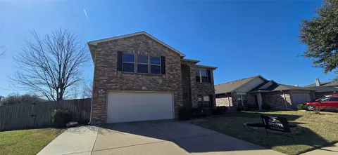 5532 Costa Mesa Dr, Fort Worth, TX 76244