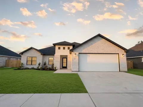 7018 Breezeway Dr, Abilene, TX 79606
