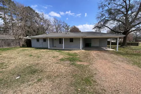 313 Galloway St, Jonesville, LA 71343