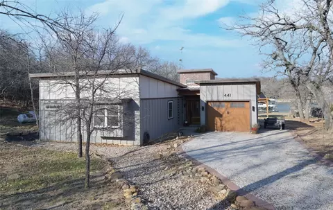 441 Cozy Cove Ct, Chico, TX 76431
