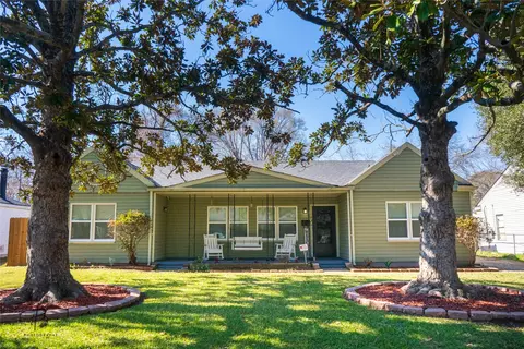 1143 Gilbert Dr, Bossier City, LA 71112
