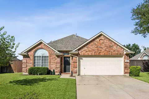 10119 Andre Dr, Irving, TX 75063