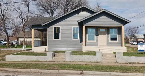 829 E Baltimore Ave, Fort Worth, TX 76104