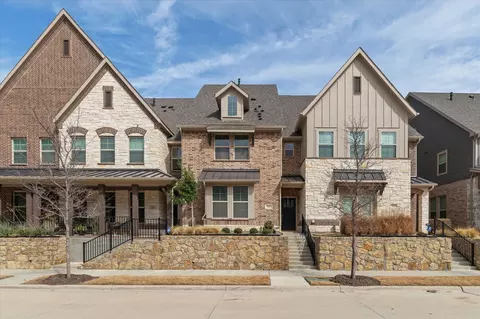 7829 Bayside Dr, Rowlett, TX 75088