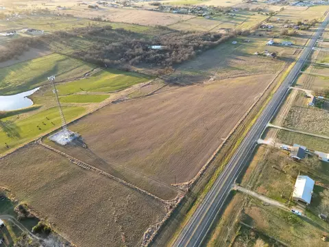 5950 Old Lorena Rd, Lorena, TX 76655 photo 14