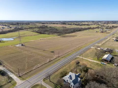 5950 Old Lorena Rd, Lorena, TX 76655 photo 23