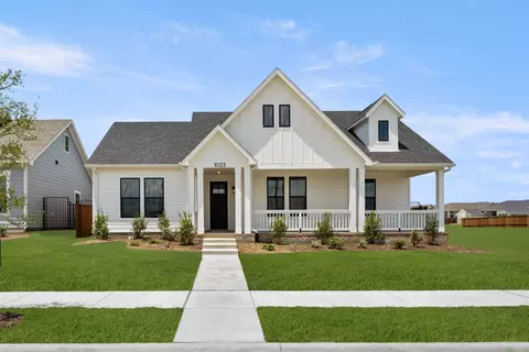 1023 Rylan St, Midlothian, TX 76065