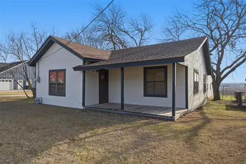 1101 S Main St, West, TX 76691