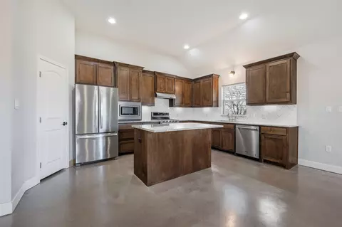 1021 N Maple St, Muenster, TX 76252