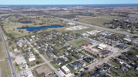 205 E 5th St, Ferris, TX 75125