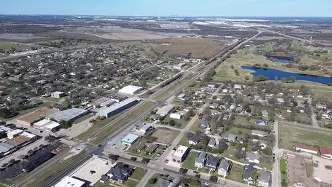 205 E 5th St, Ferris, TX 75125 photo 5