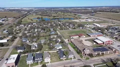 205 E 5th St, Ferris, TX 75125 photo 10