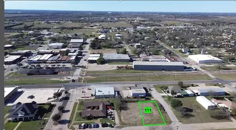 111 N Baker St, Ferris, TX 75125