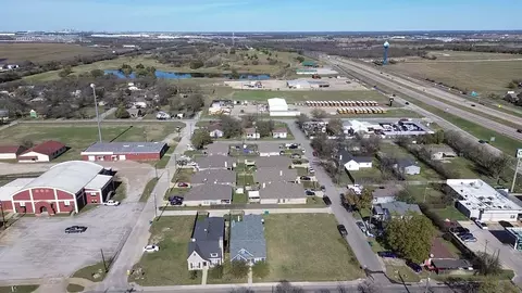 413 E 5th St, Ferris, TX 75125
