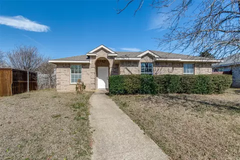 1611 Cedar Bluff Ln, Dallas, TX 75253