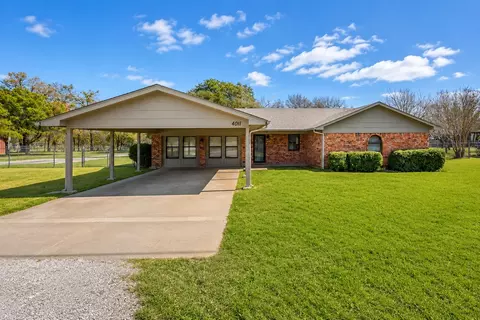 4011 Mountain Vista Dr, Granbury, TX 76048