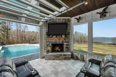 Exterior - 5296 Linton Cutoff Rd, Benton, LA 71006 photo 7 of 8