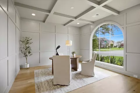 5043 Linnet Ln, Dallas, TX 75209