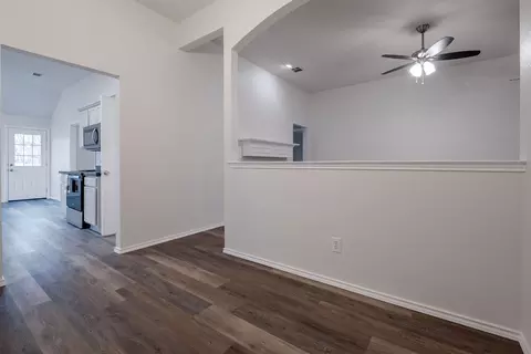 Entry Way - 135 Jackson Dr, Terrell, TX 75160 photo 1 of 2
