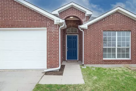 Exterior - 135 Jackson Dr, Terrell, TX 75160 photo 2 of 5