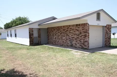 1572 Reef Dr, Pelican Bay, TX 76020