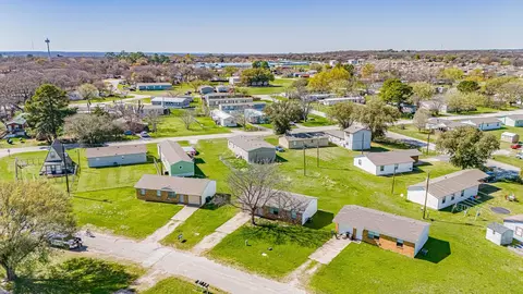 1572 Reef Dr, Pelican Bay, TX 76020