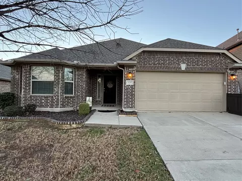 608 Kinghaven Dr, Little Elm, TX 75068