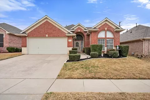2921 Windstone Ct, Bedford, TX 76021