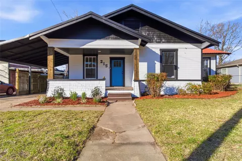 215 E 12th St, Bonham, TX 75418