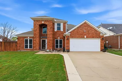5901 Rushing Creek Ct, Haltom City, TX 76137