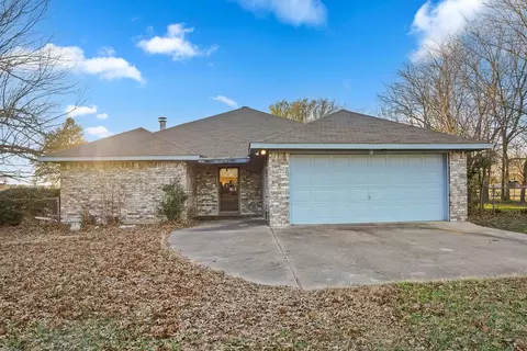 291 Farm Road 3132, Klondike, TX 75448