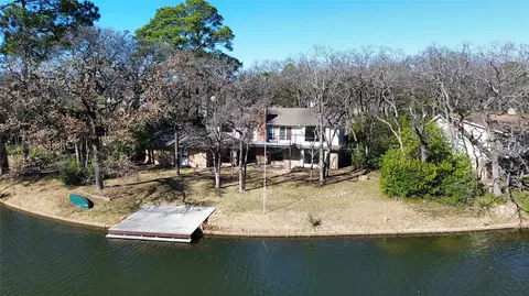 2312 Winewood Ln, Arlington, TX 76013