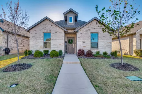 109 Foreman Dr, Midlothian, TX 76065