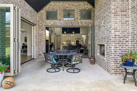 Exterior - 6725 Elderberry Way, Argyle, TX 76226 photo 4 of 8