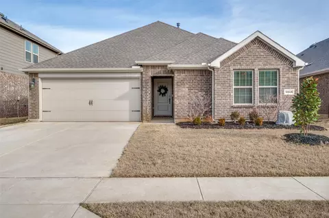 9813 Quail Pointe Rd, Aubrey, TX 76227
